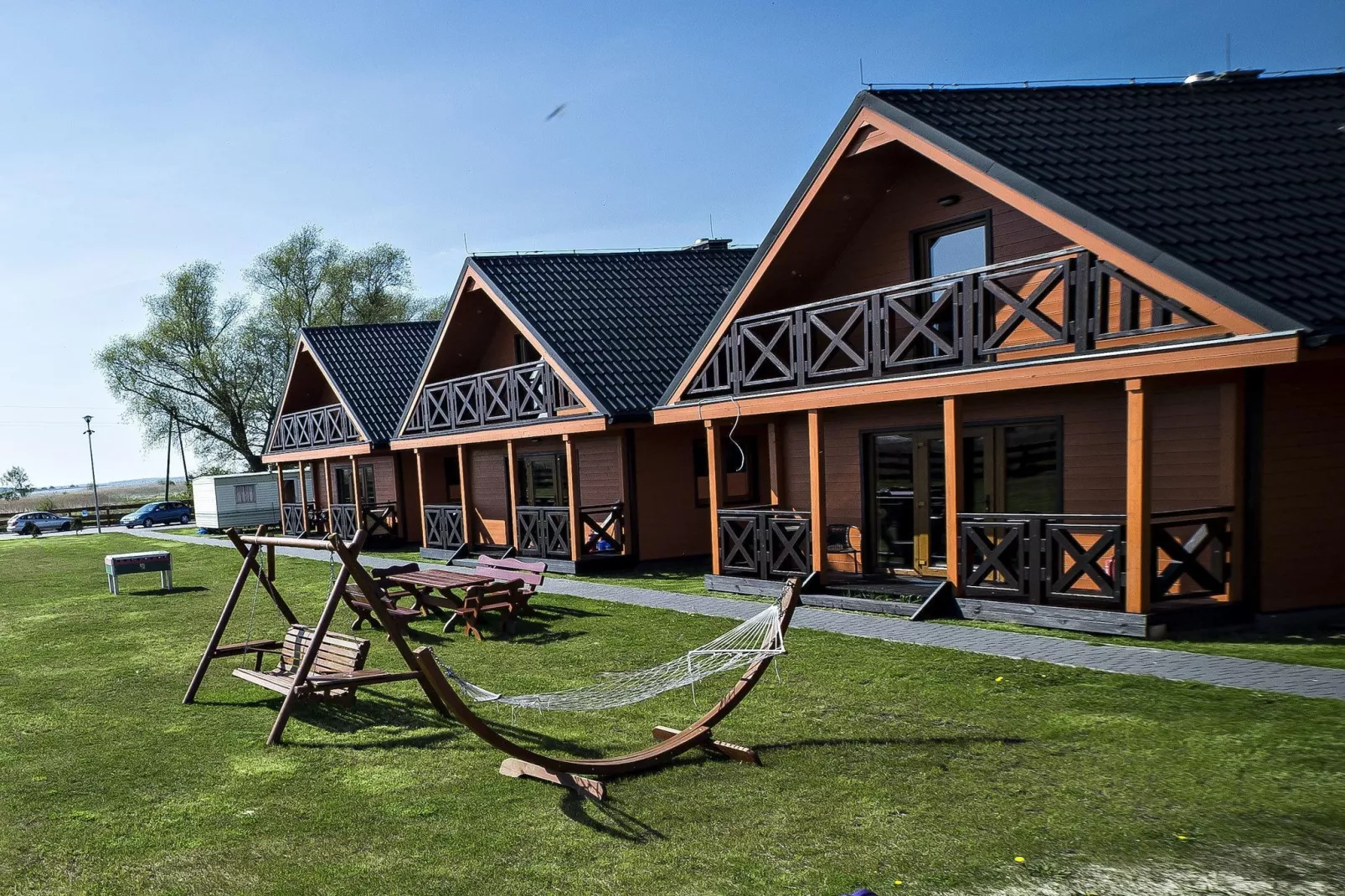 House overlooking the lake-Buitenkant zomer