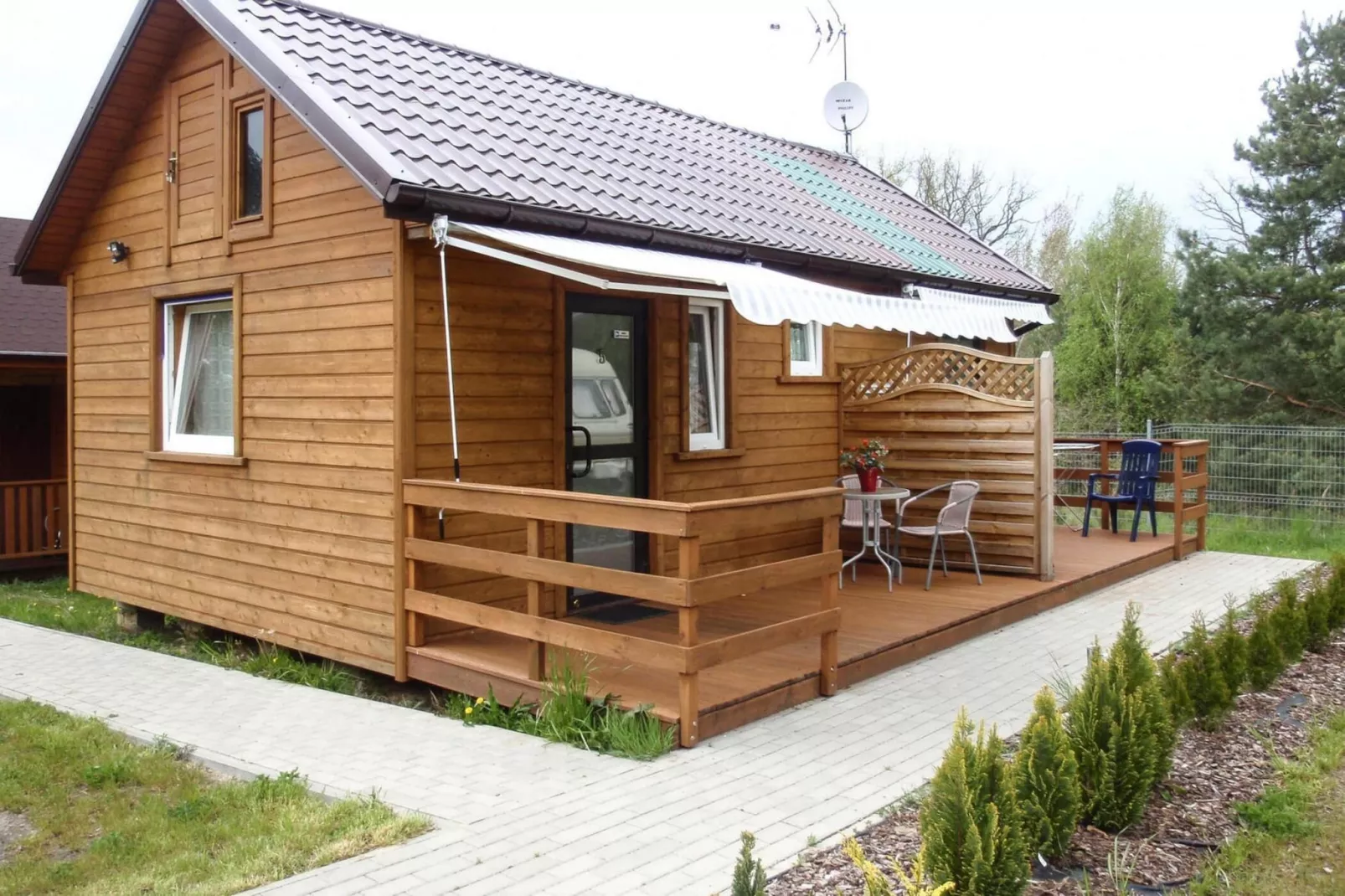 Holiday resort in Wiselka for 2 persons with carpark space-Buitenkant zomer