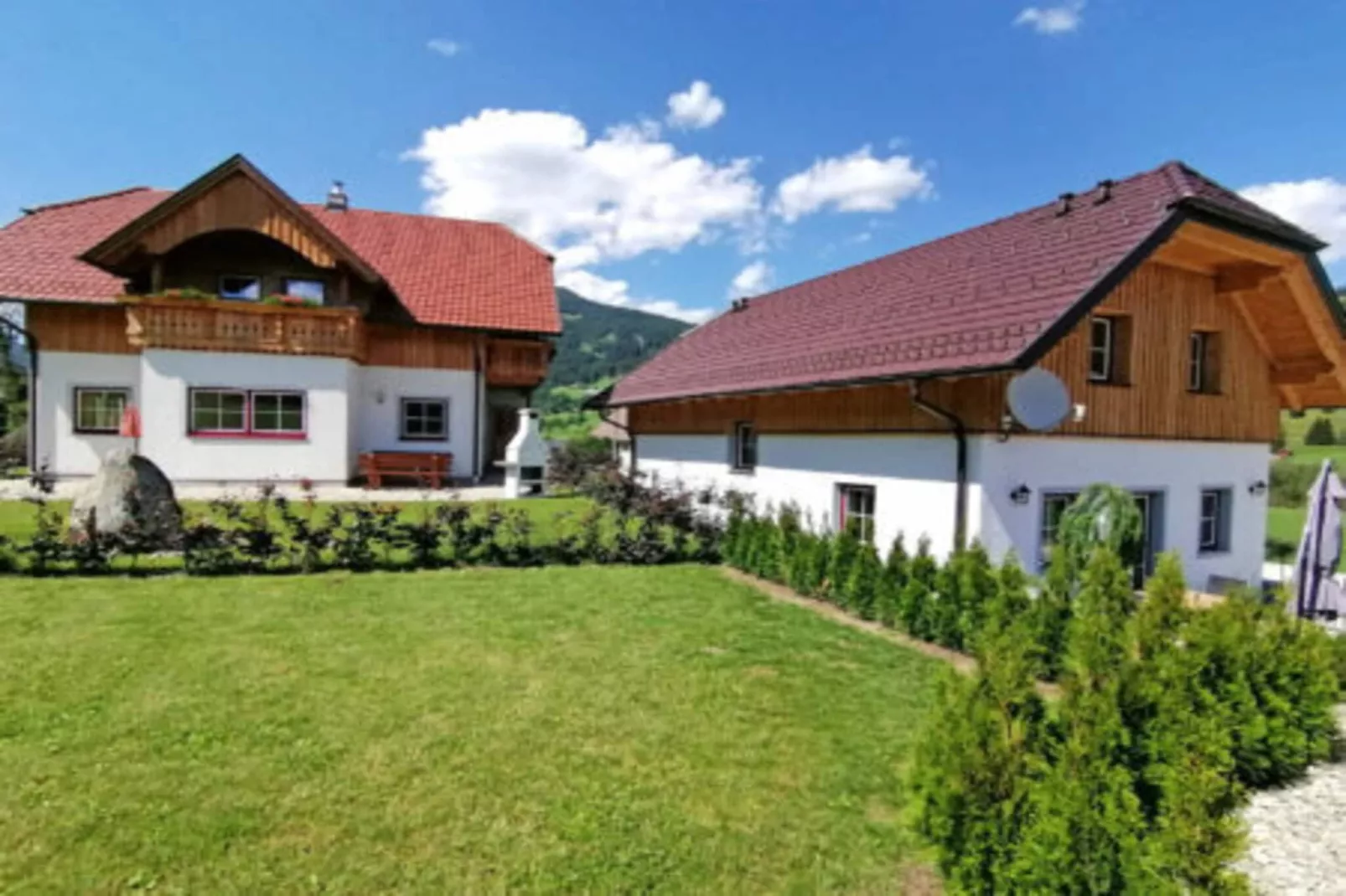 Ferienhaus Weißpriach-Buitenkant zomer