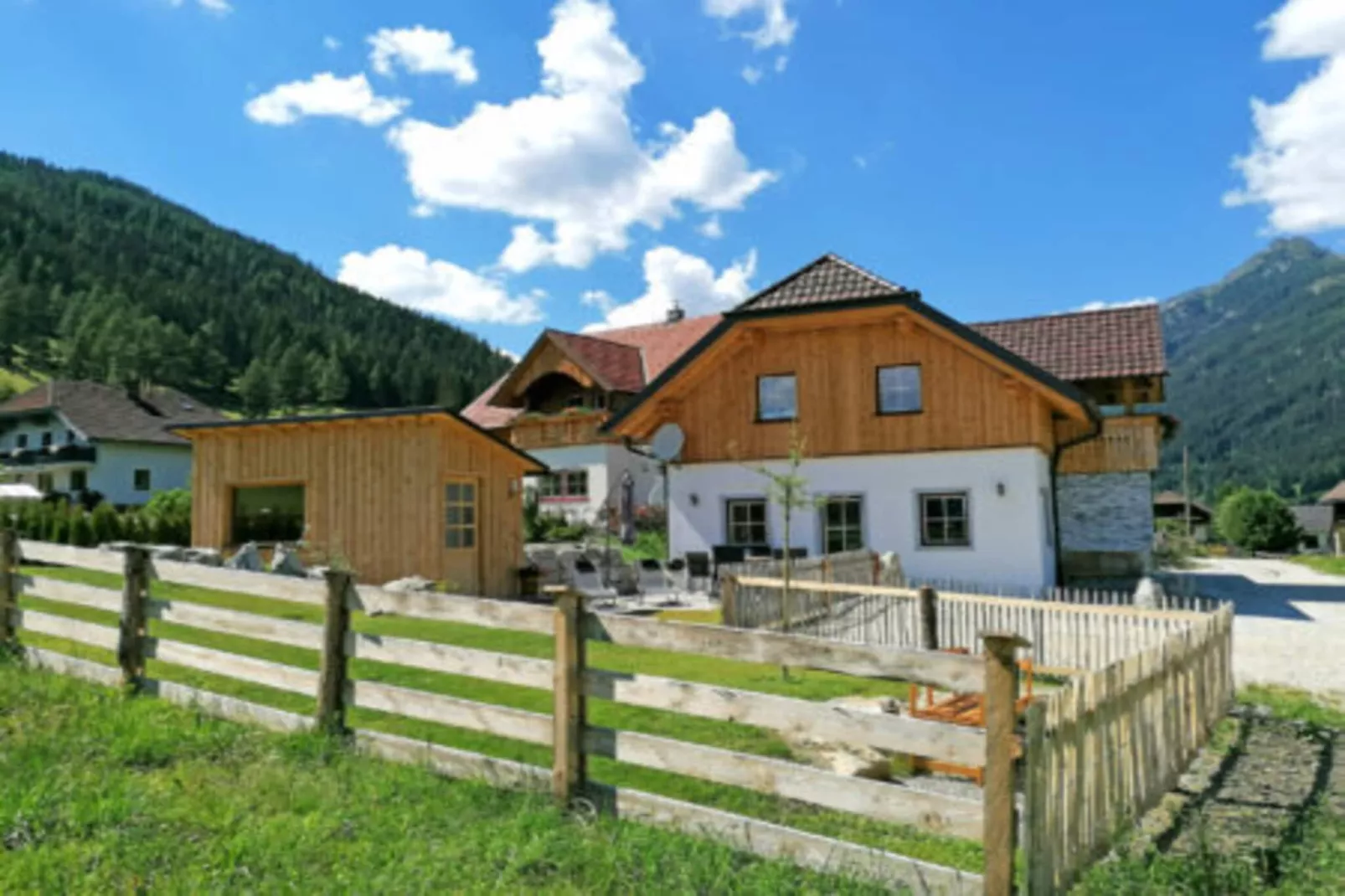 Ferienhaus Weißpriach-Buitenkant zomer