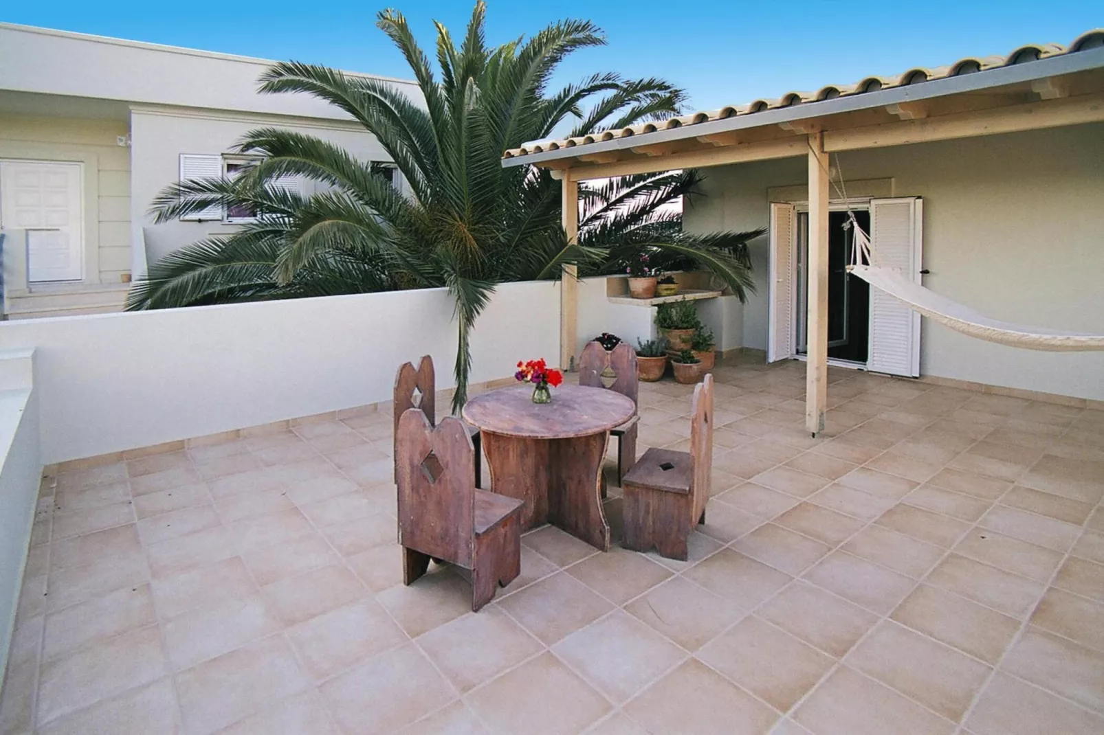 Holiday residence Rodanthi, Darmarochori-Villa Rodo, ca. 90 qm, 4 Pax-Terrasbalkon