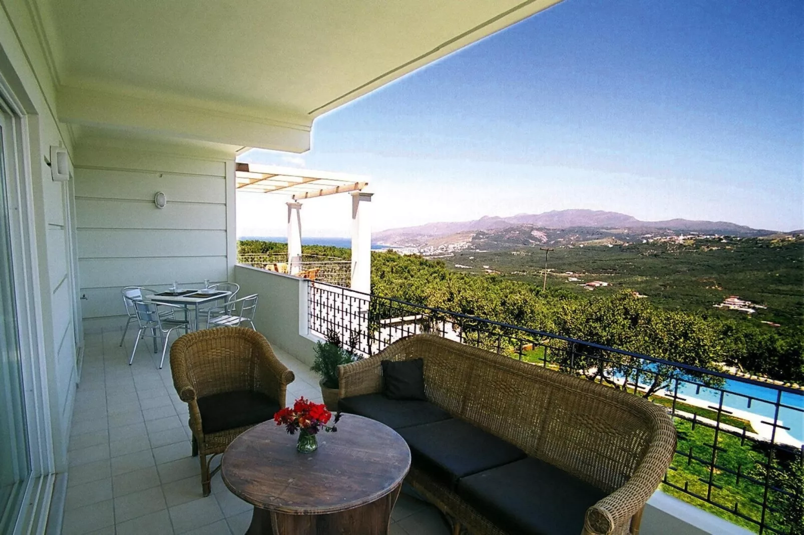 Holiday residence Rodanthi, Darmarochori-Villa Rodo, ca. 90 qm, 4 Pax-Terrasbalkon