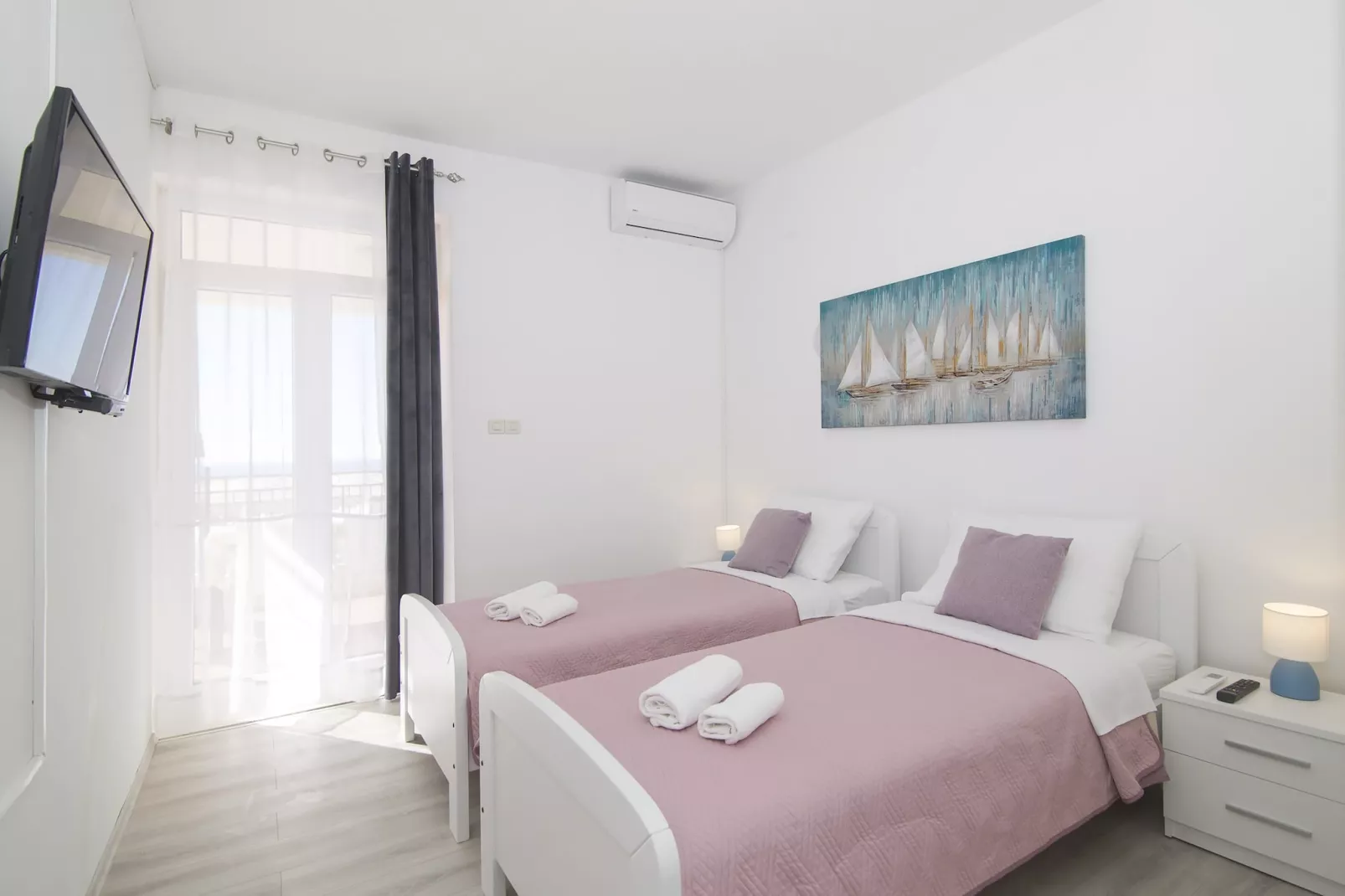 Apartments Isabora - Two-Bedroom Apartment with Terrace and Partial Sea View (Nea)-Slaapkamer