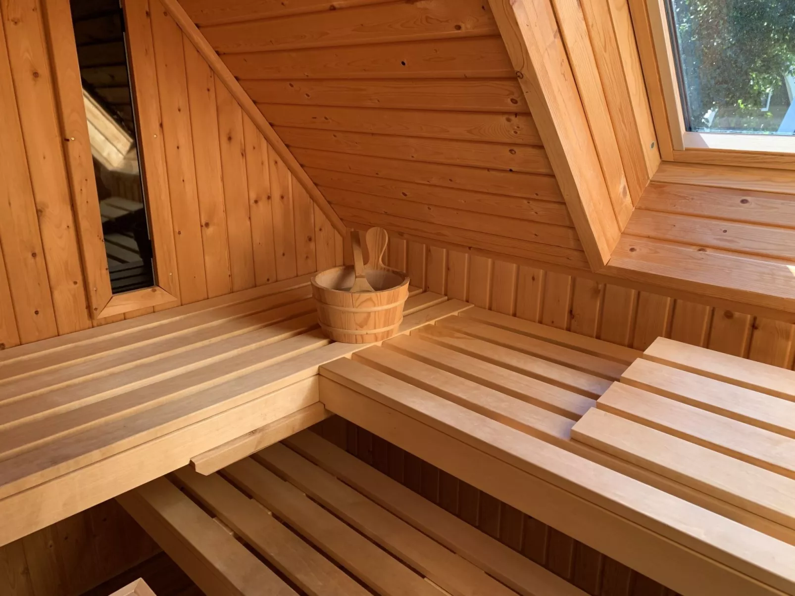 Koningshoeve Sauna & Hottub 4 personen-Binnen