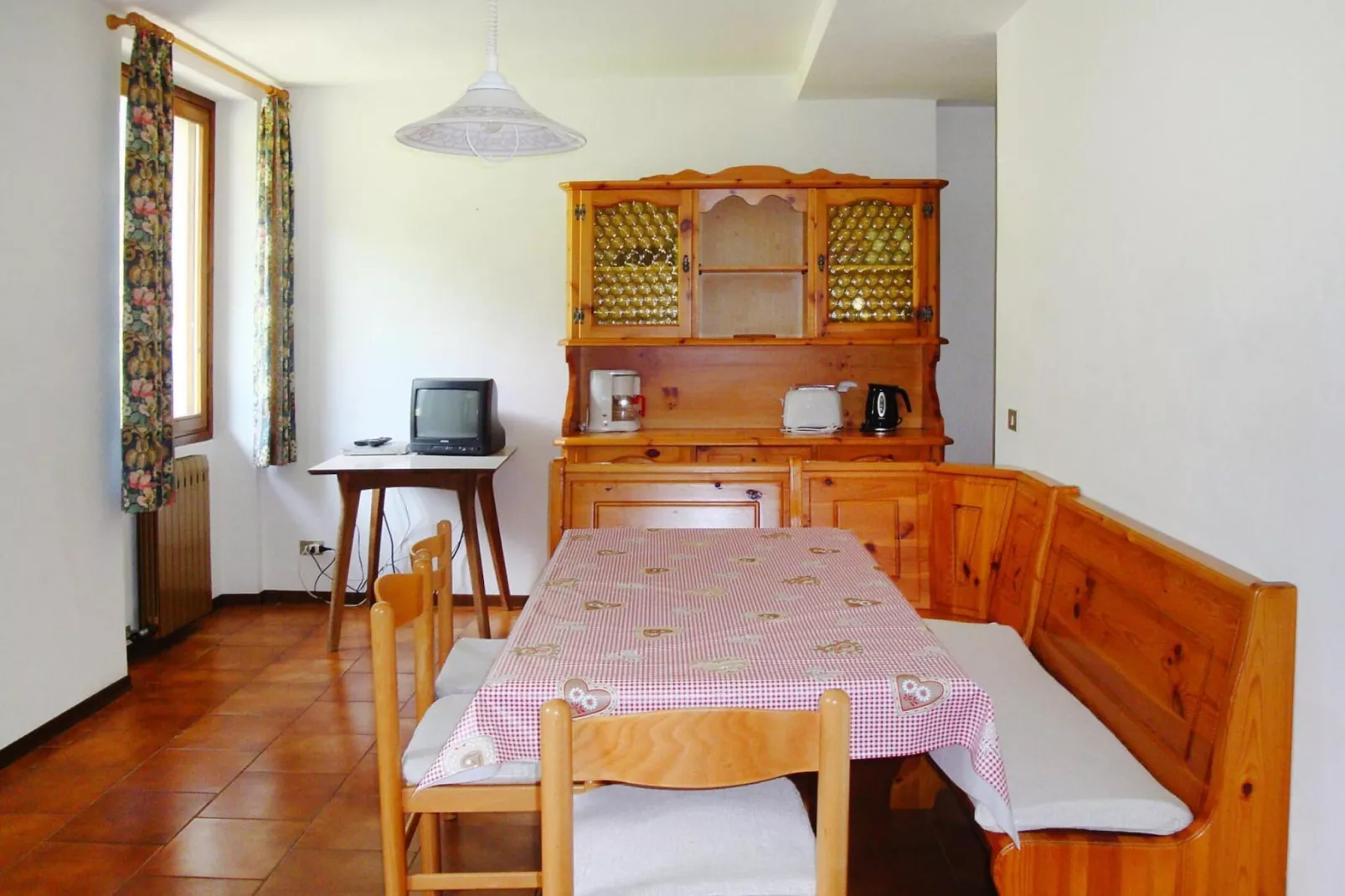 Holiday complex Villaggio Santa Lucia, Bezzecca-trilo-Eetkamer