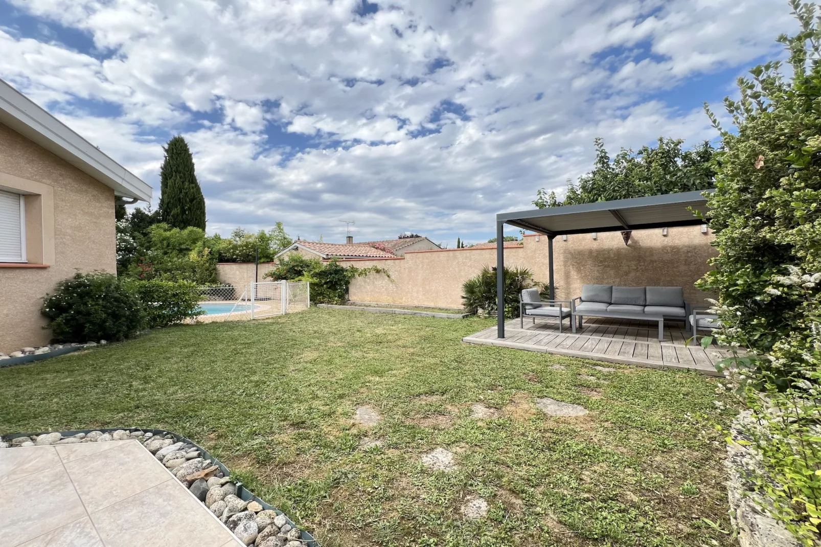 La Joviale, jolie maison avec Piscine & Jardin-Image-tags.