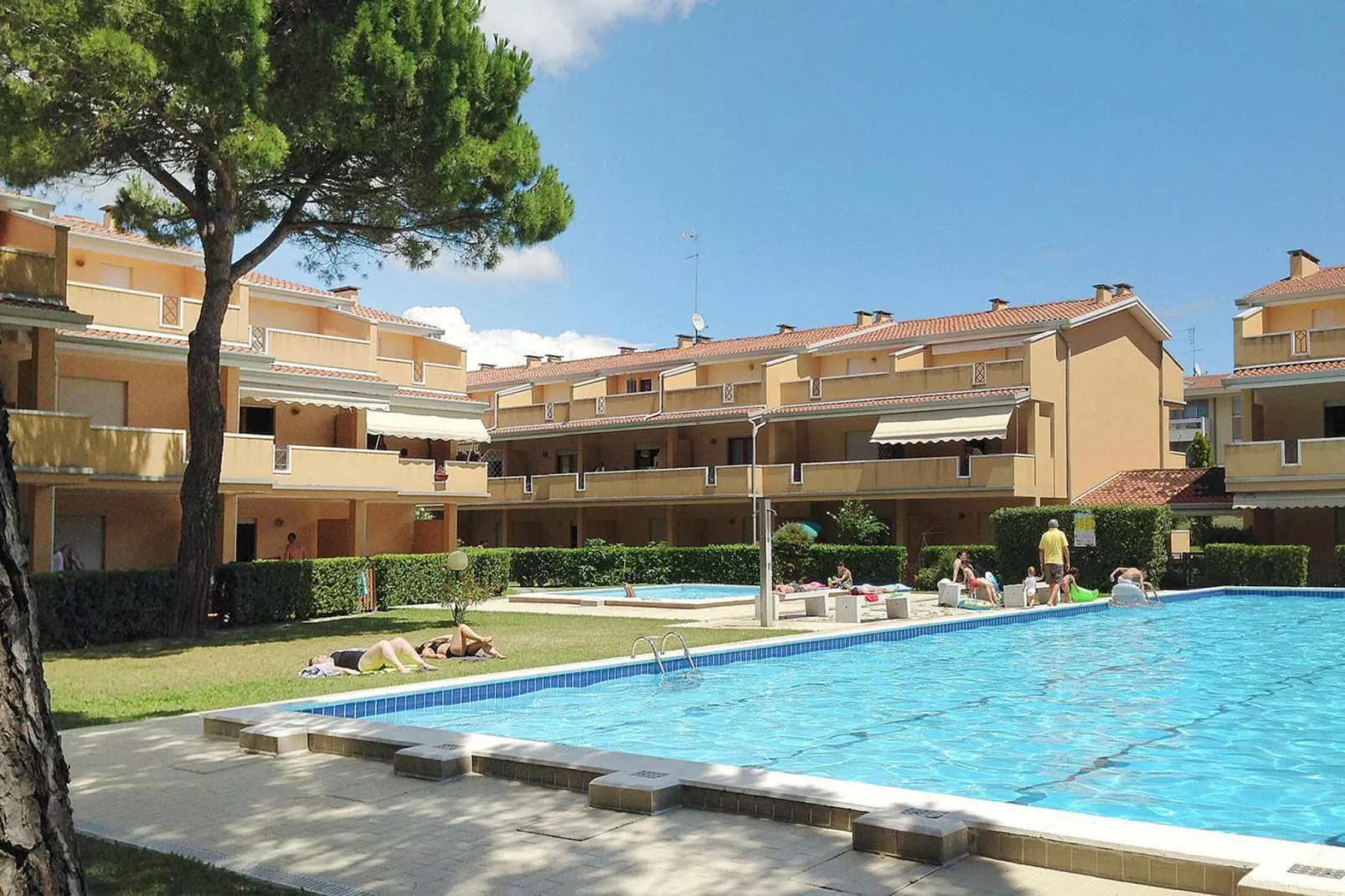 Holiday resort Villaggio Selene, Bibione Spiaggia-C6-Zwembad