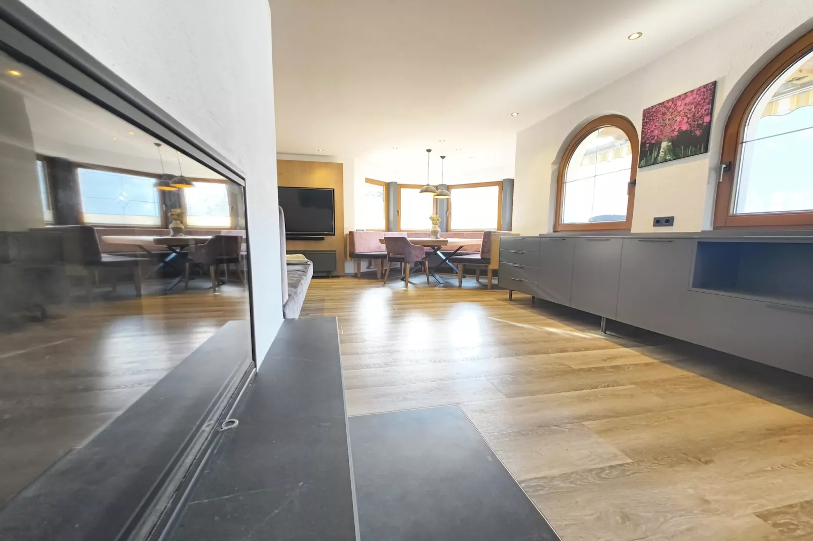 Exklusive Ferienwohnung mit Whirlpool-Woonkamer