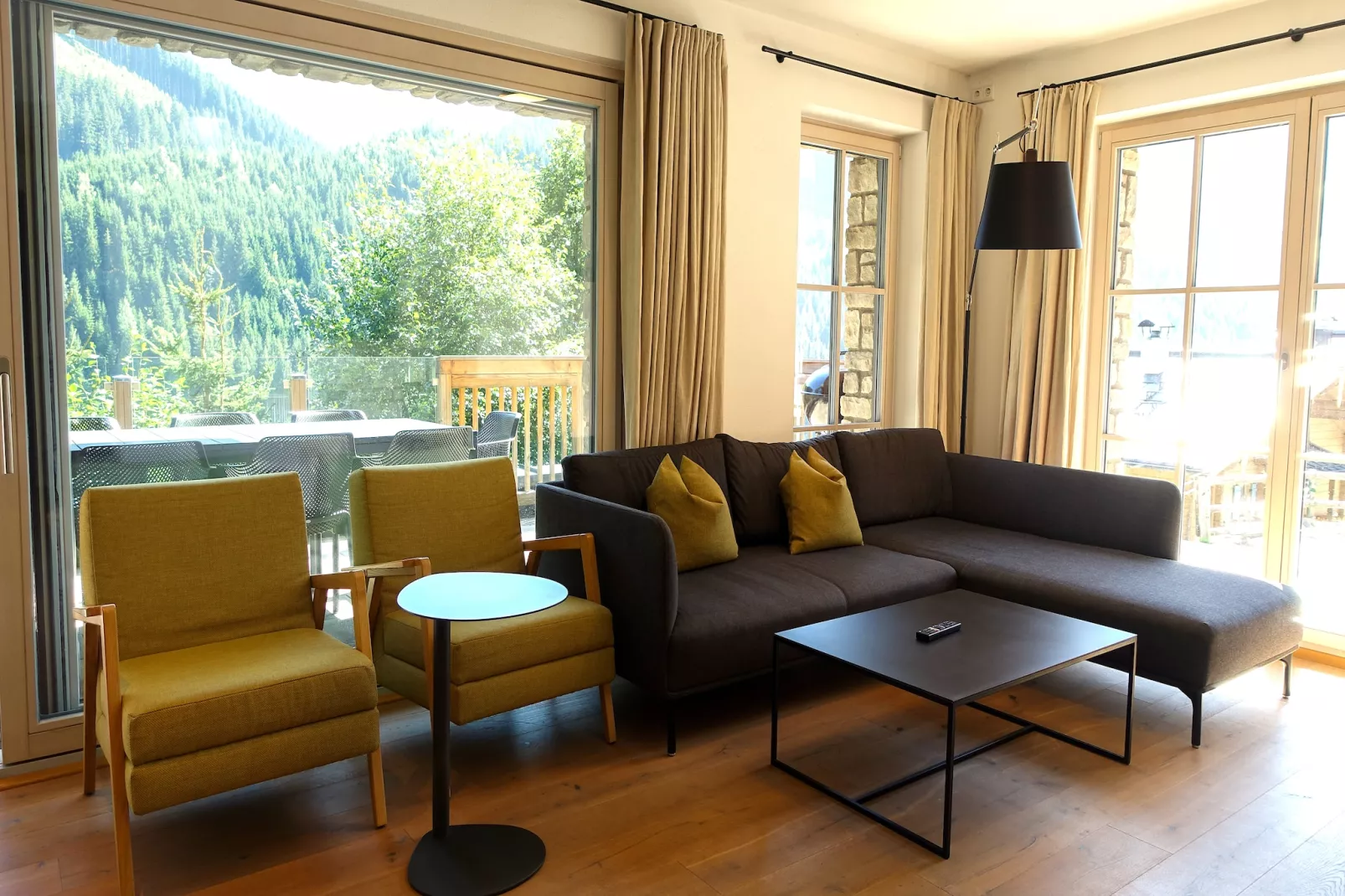 Chalet Glemmerl Mountain Lodge-Woonkamer