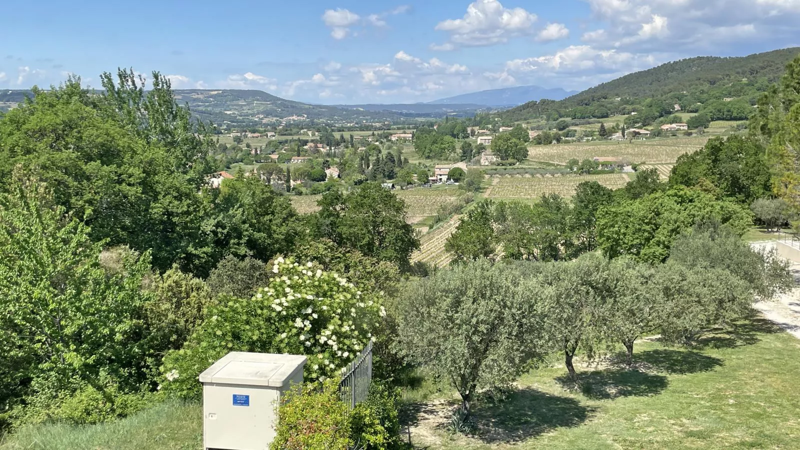 Bastide St John-Uitzicht zomer