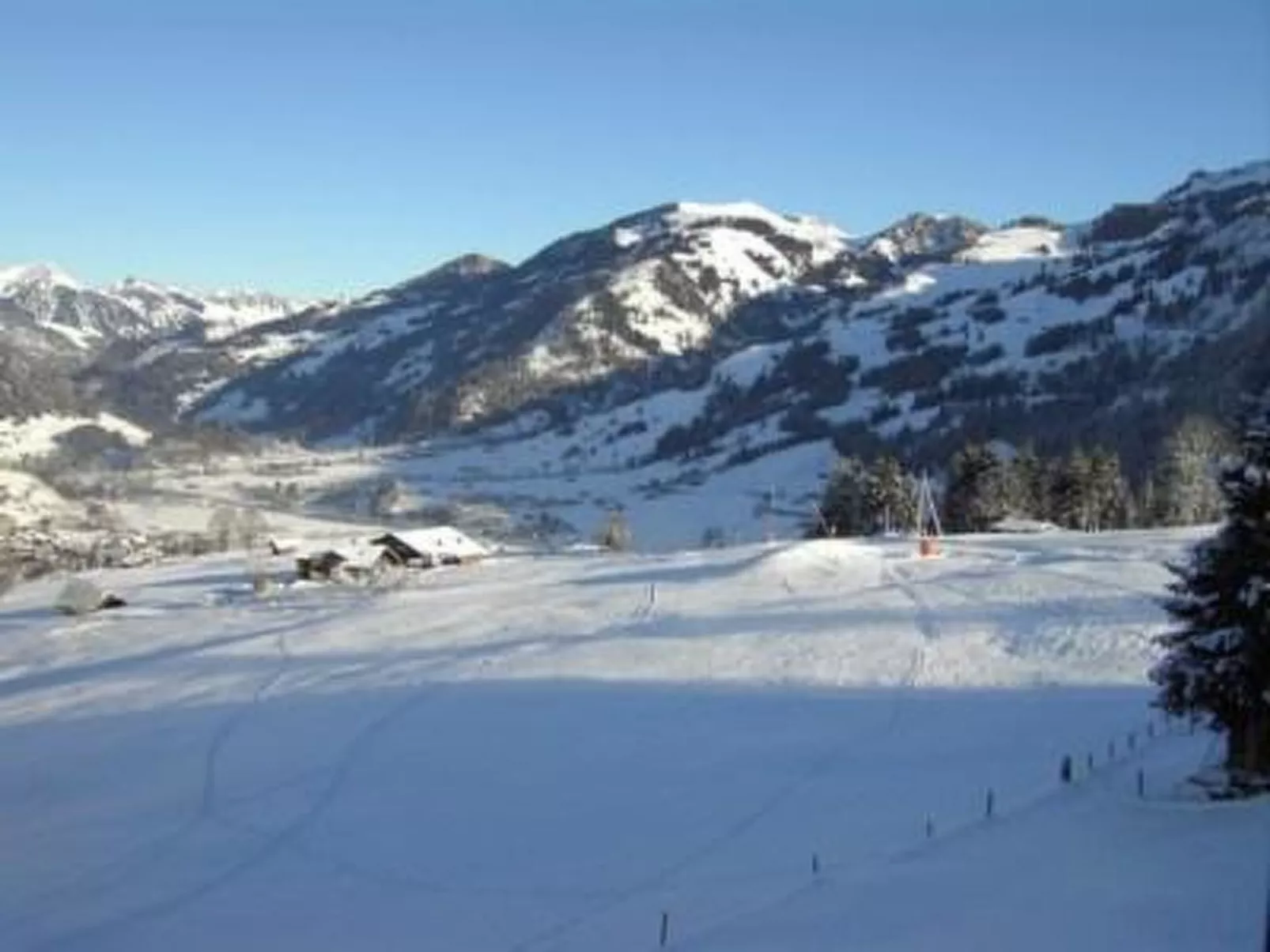 Panorama, Chalet-Buiten