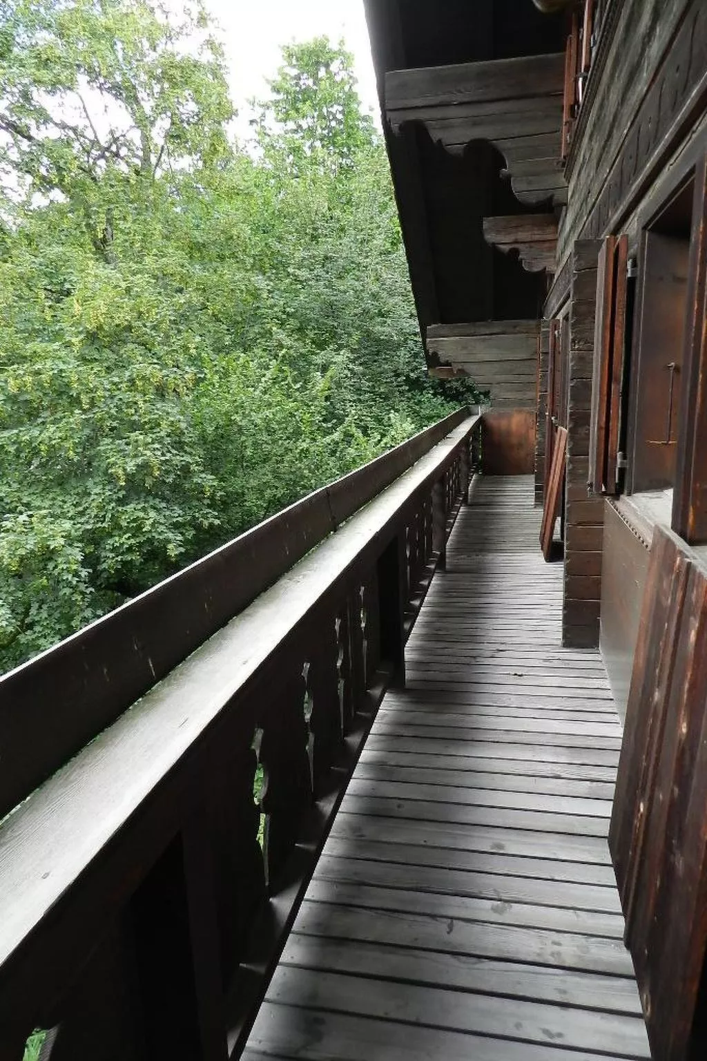 Tree-Tops, Chalet-Buiten