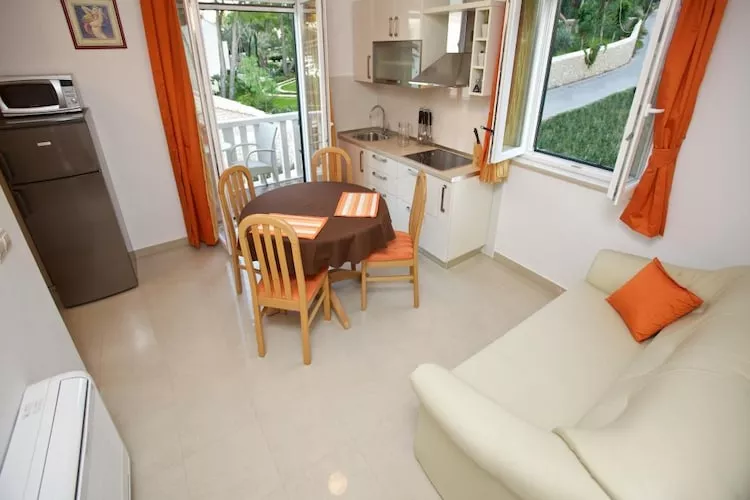 Apartments Villa Grlica - Comfort One Bedroom Apartment With Terrace and Garden View (A3)