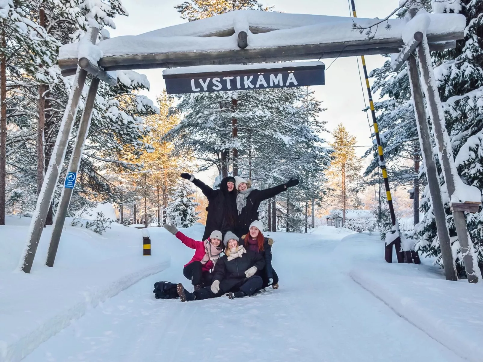 Lystikämän tupa-Buiten