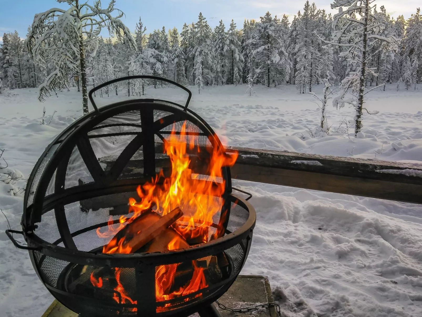 Lystikämän tupa-Buiten