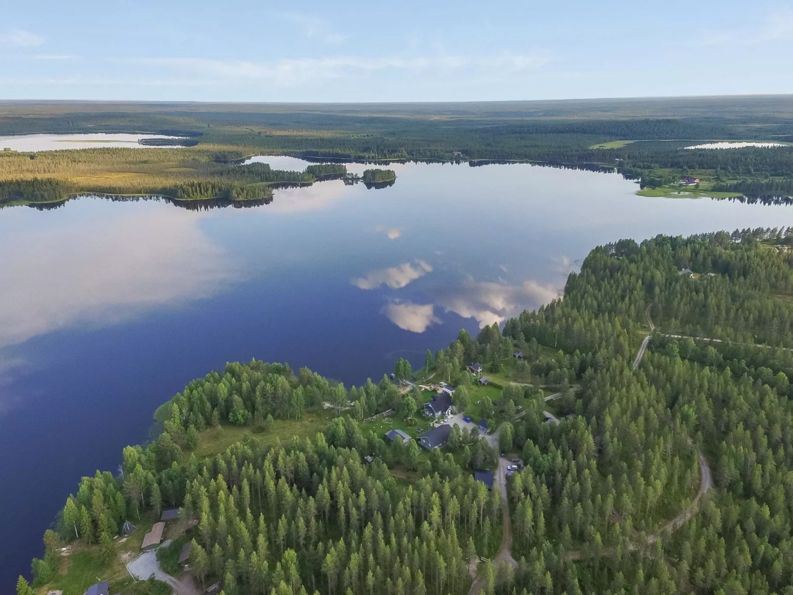 Lystikämän tupa-Buiten