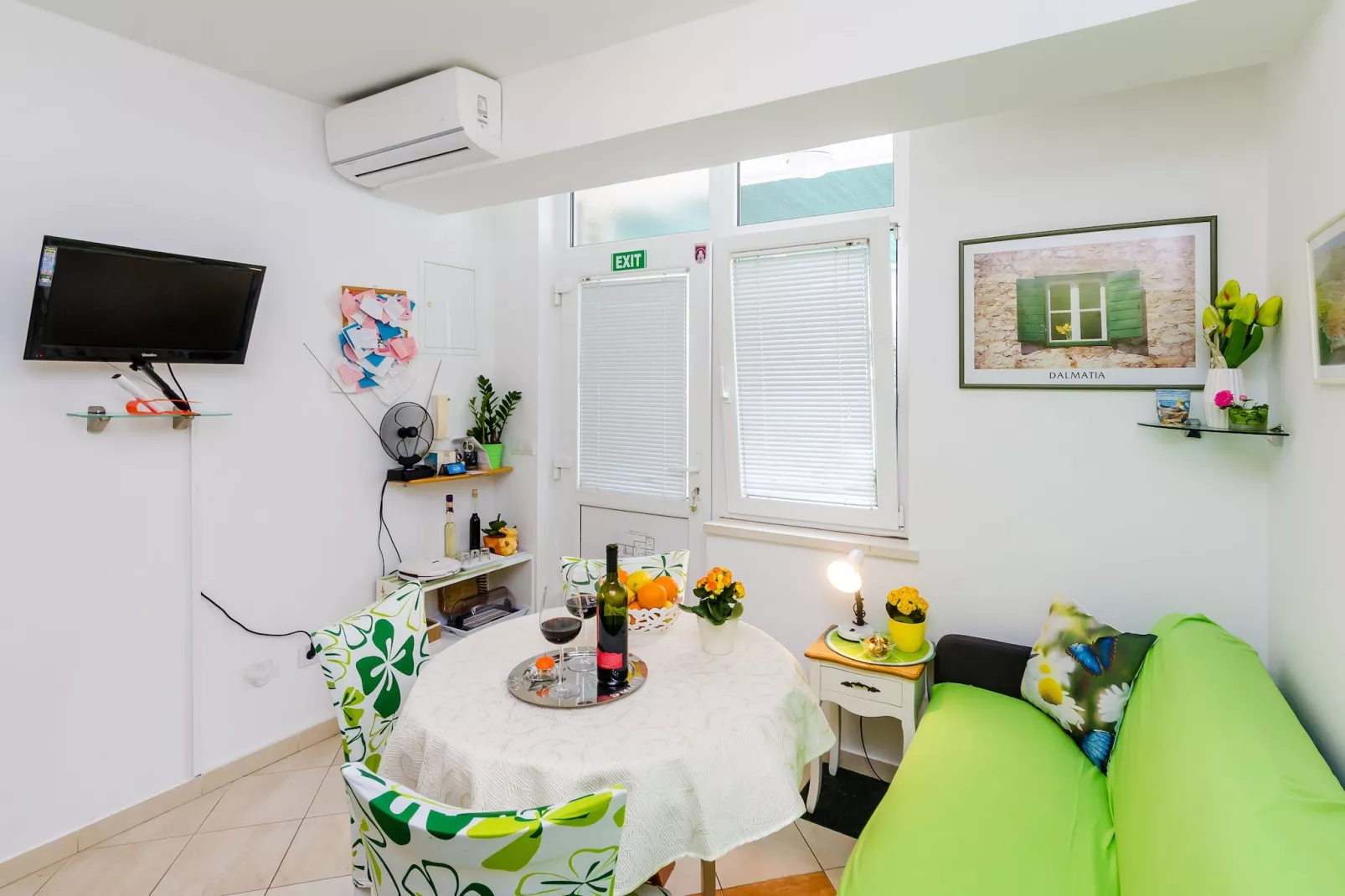 Apartments Captain - One Bedroom Apartment with Terrace (3 Adults)-Binnen