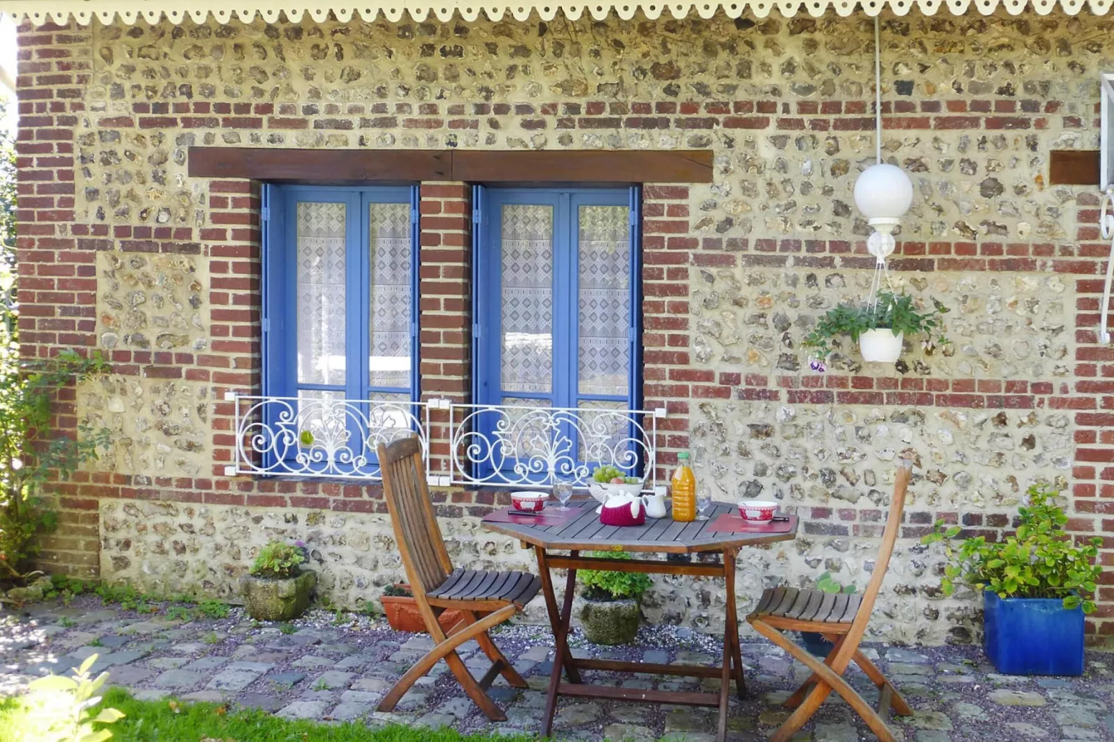 Holiday home La Poterie Cap d'Antifer-Buitenkant zomer