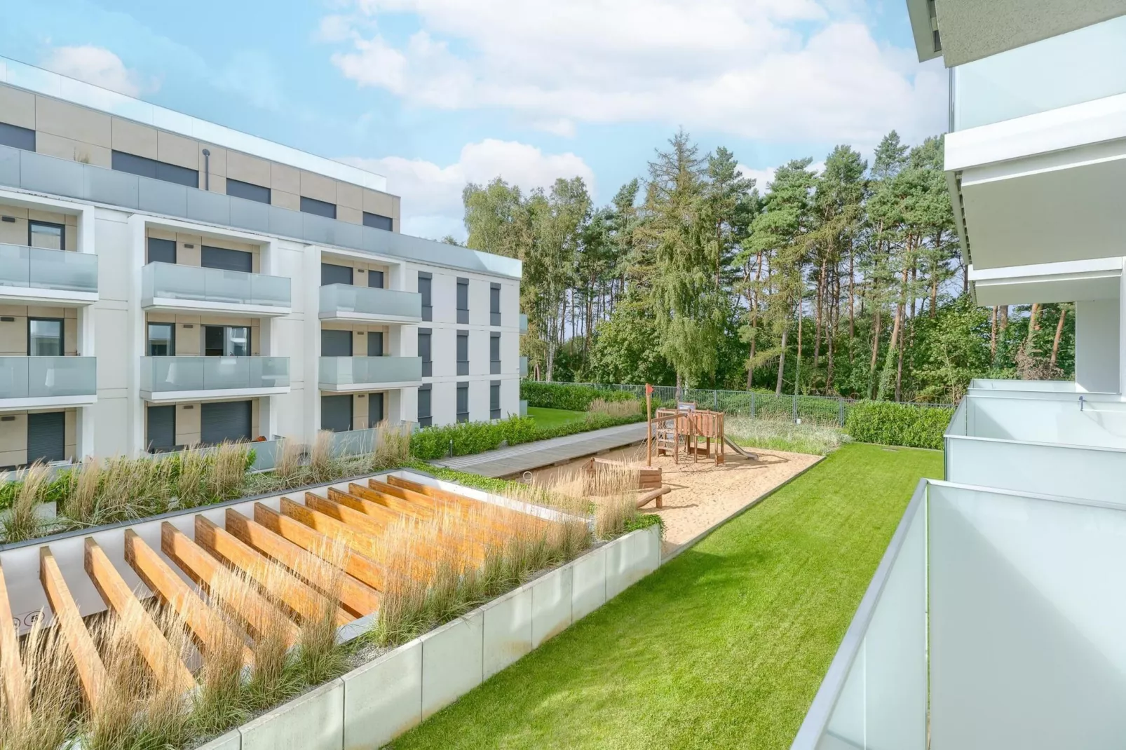 Apartament Szczecińska 17-18 Rewal-Uitzicht zomer