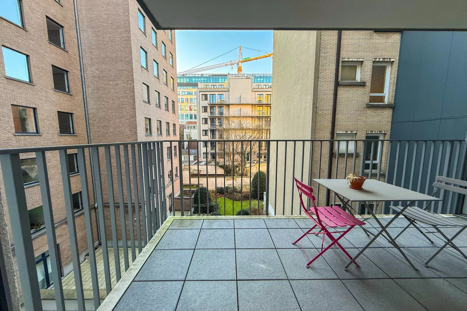 Luxe appartement Montoyer-Uitzicht zomer