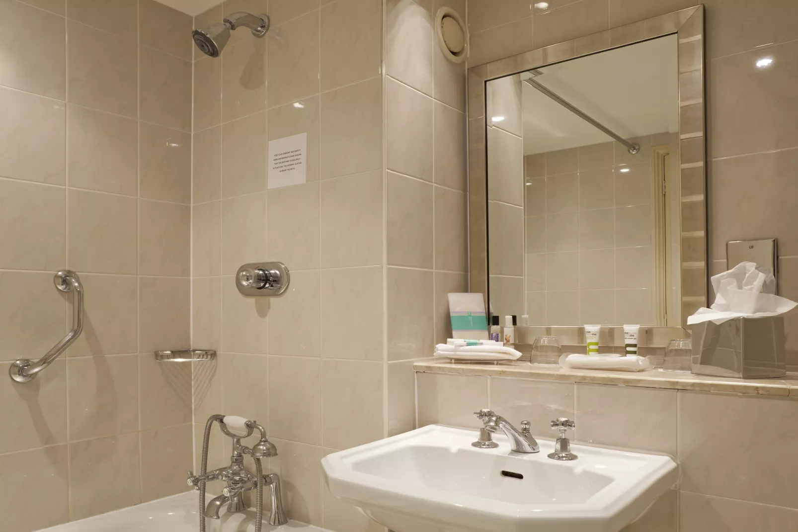 Classic Double  Staines ex Mercure-Slaapkamer