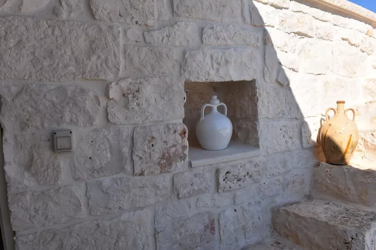 Villa Trulli dell'amore mit beheiztem Pool in Ostuni-Buitenkant zomer