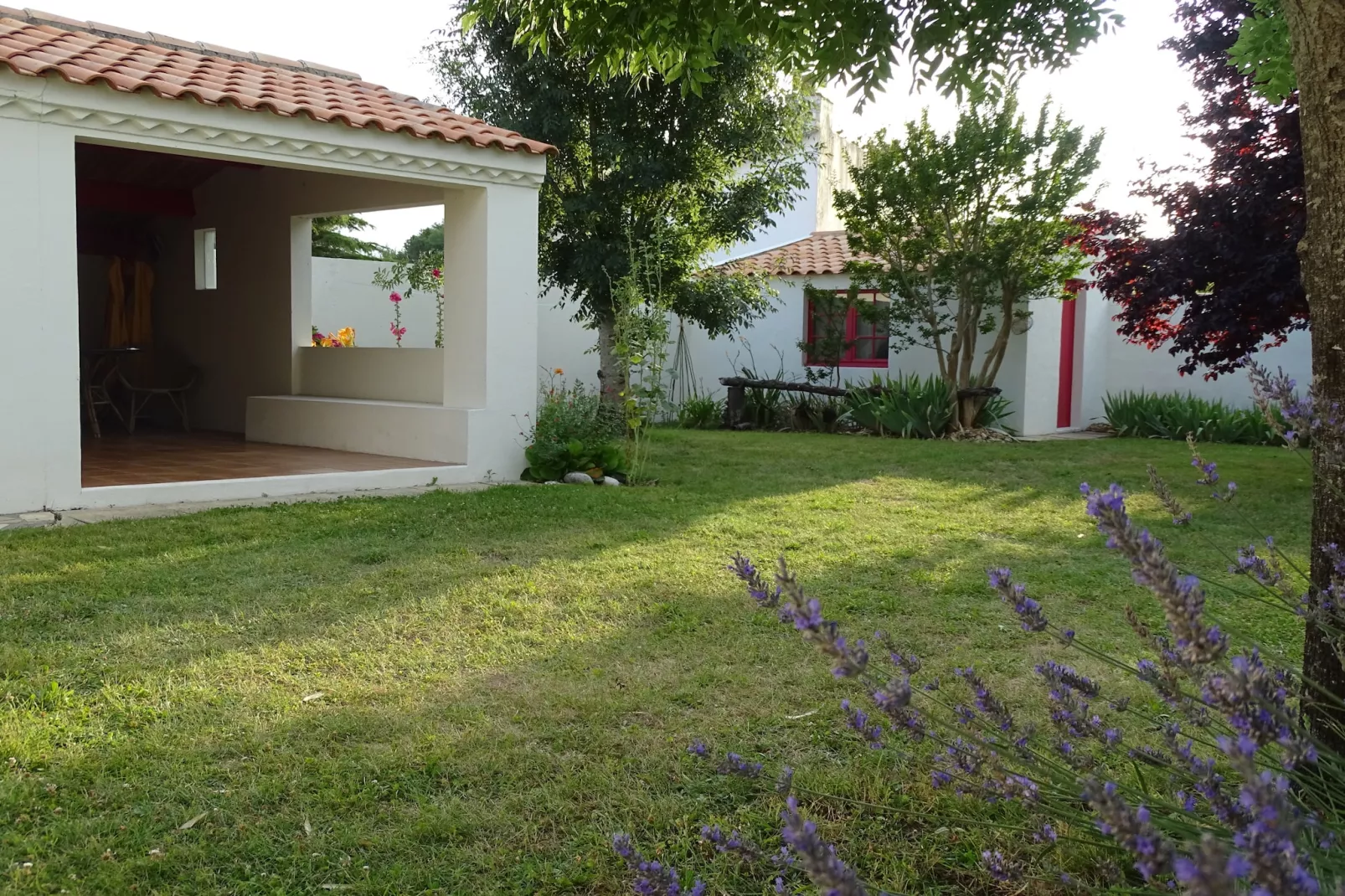 Charmante maison vendéenne-Tuinen zomer