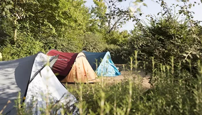 Camping dAngers-Lac de Maine 