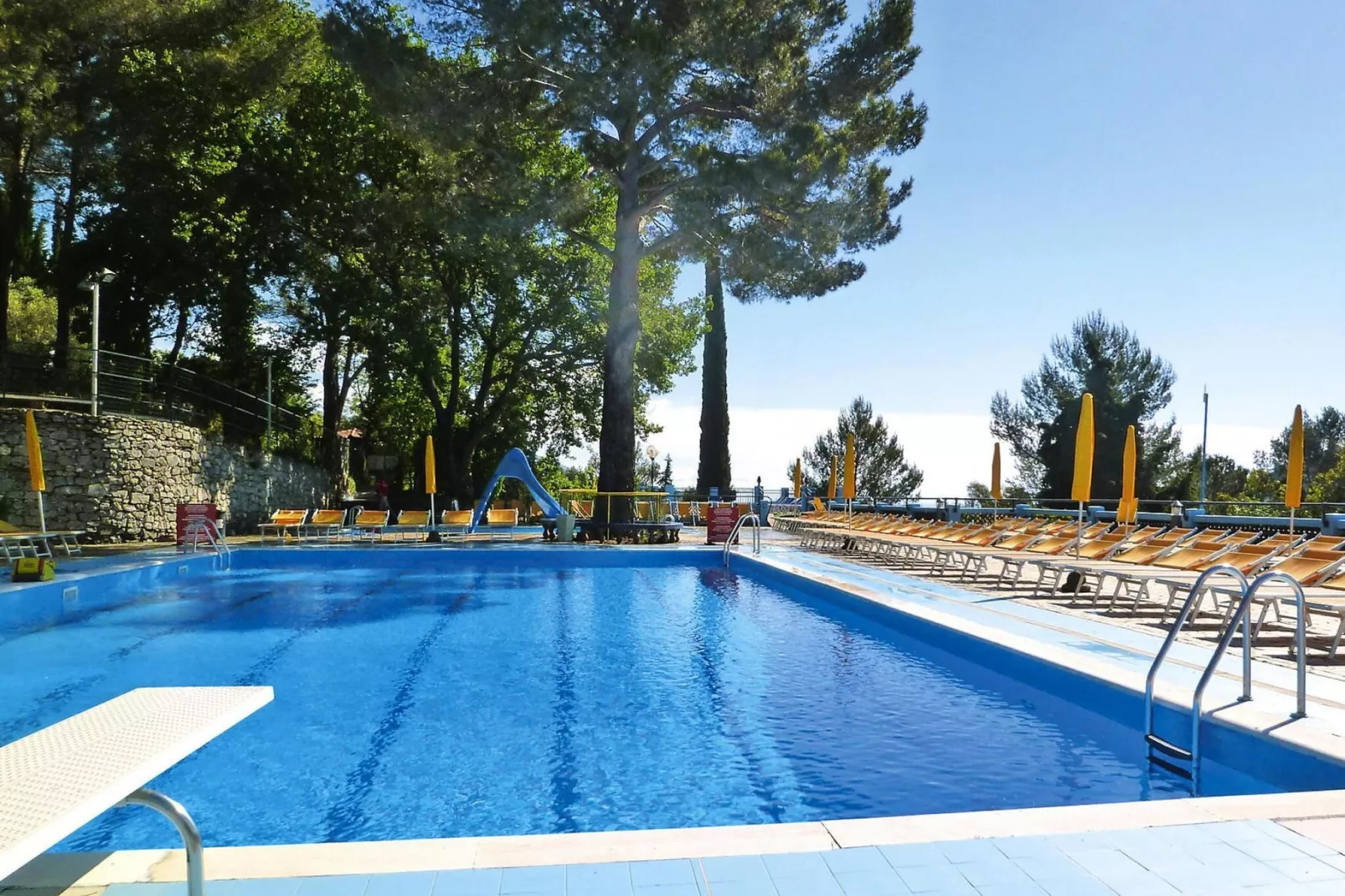 Ferienresort C'era Una Volta Villanova d'Albengo - Studio M2-Zwembad