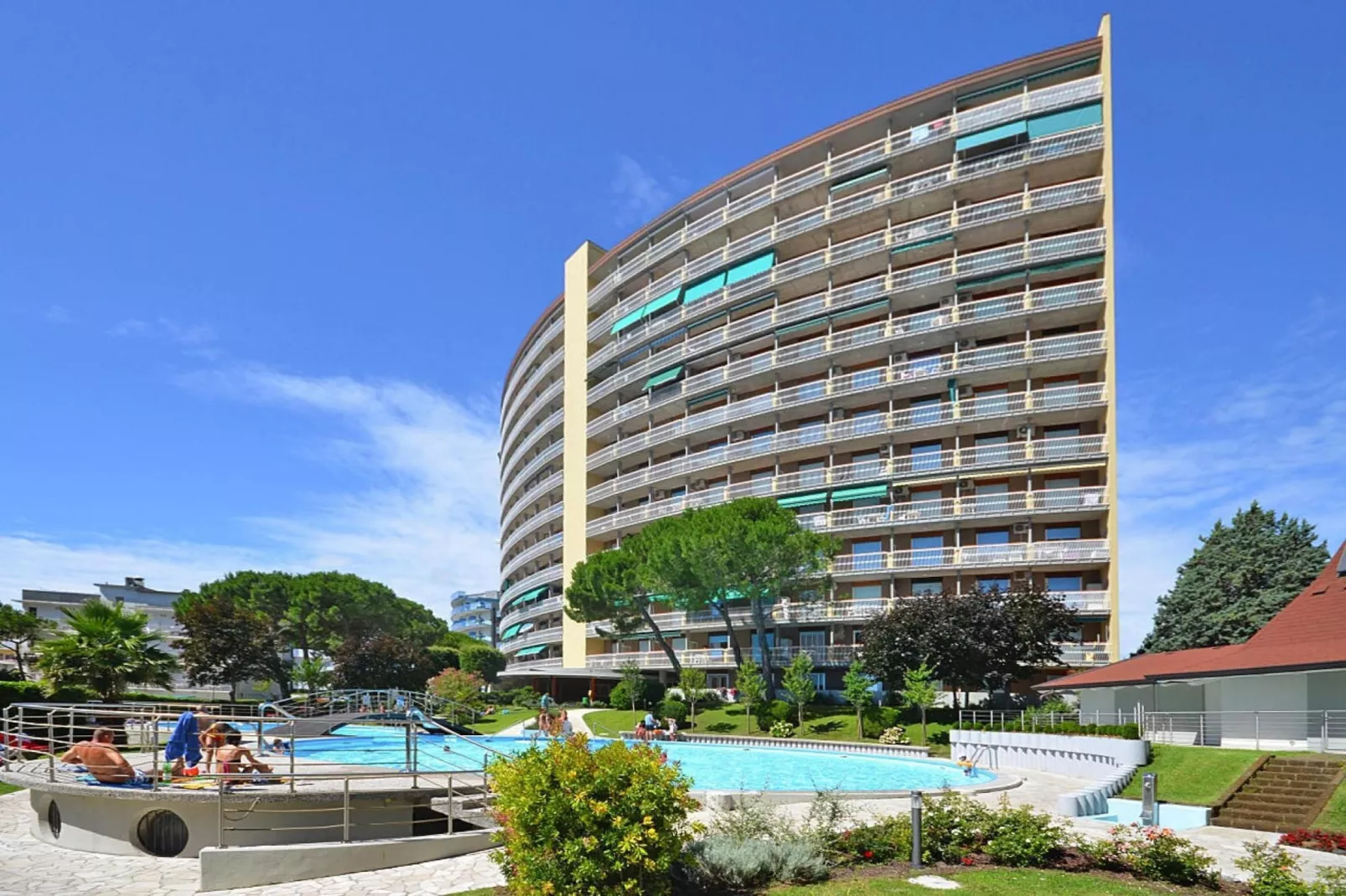 Residence Puerto do Sol Lignano-A1-3-Buitenkant zomer