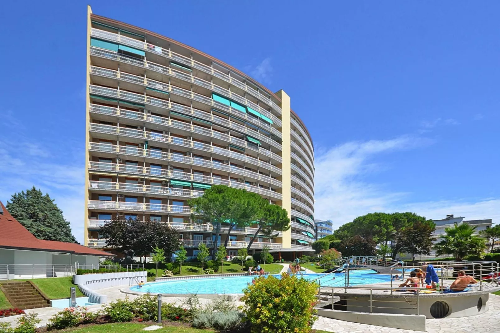 Residence Puerto do Sol Lignano-A1-3-Buitenkant zomer