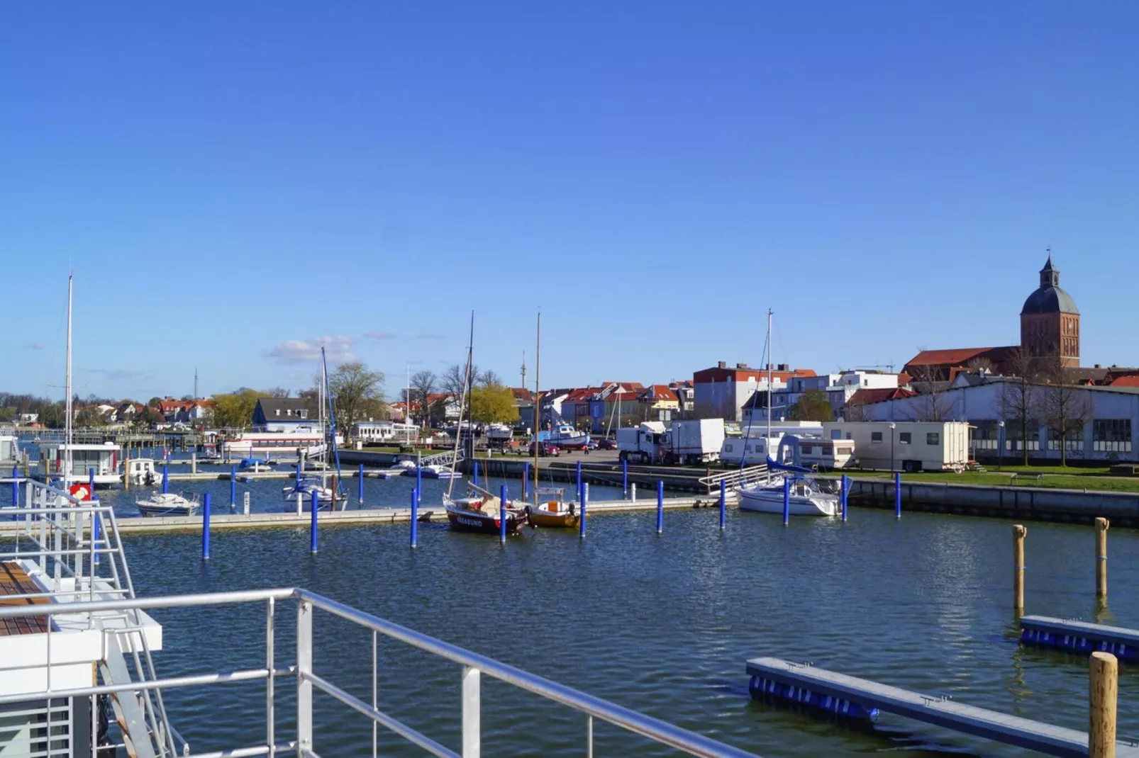 Houseboat Floating House "Luisa", Ribnitz-Damgarten-Luisa, 44 qm-Gebieden zomer 5km