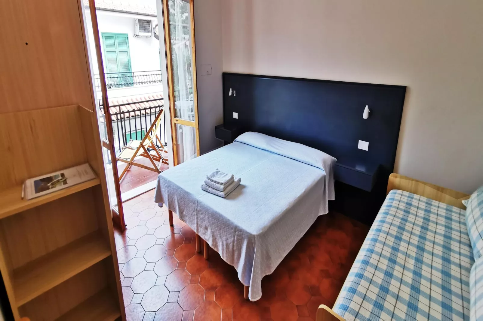 Residence Dei Fiori Pietra Ligure - B3C01-Slaapkamer