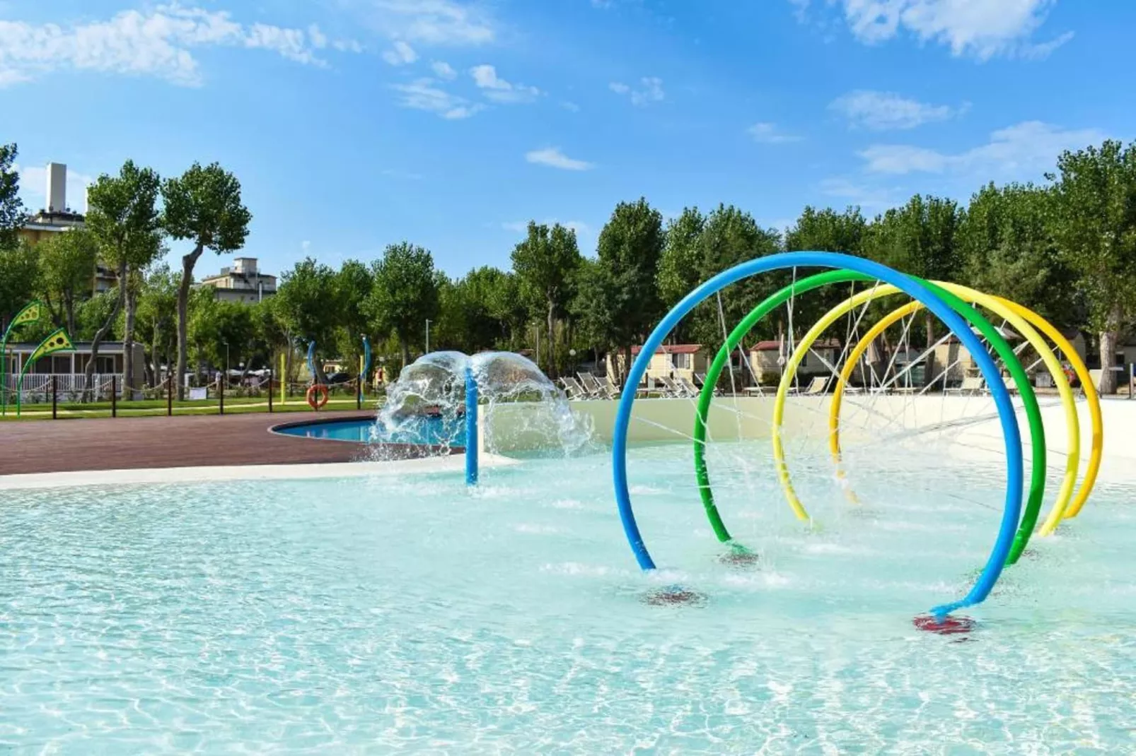 Rimini Family Village Viserba Rimini - Lodge Deluxe 4 plus 1 pax-Zwembad