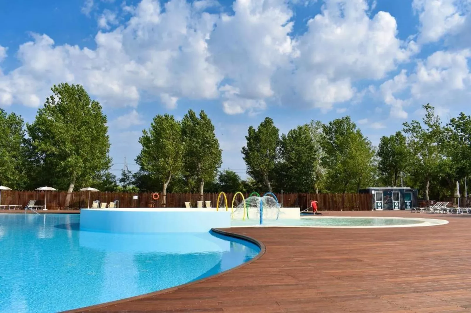 Rimini Family Village Viserba Rimini - Lodge Deluxe 4 plus 1 pax-Zwembad