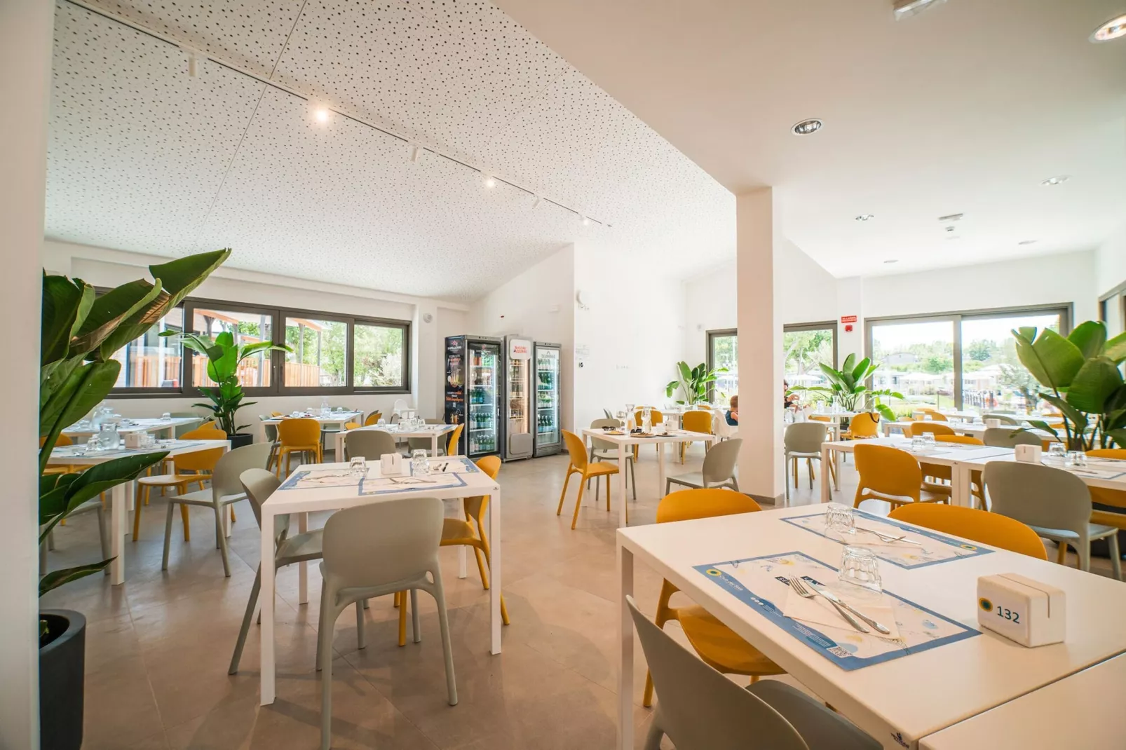 Rimini Family Village Viserba Rimini - Lodge Deluxe 4 plus 1 pax-Eetkamer