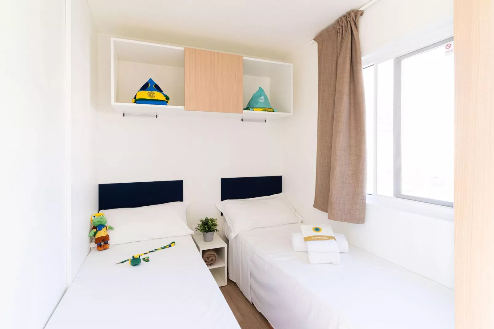 Rimini Family Village Viserba Rimini - Lodge Deluxe 4 plus 1 pax-Slaapkamer