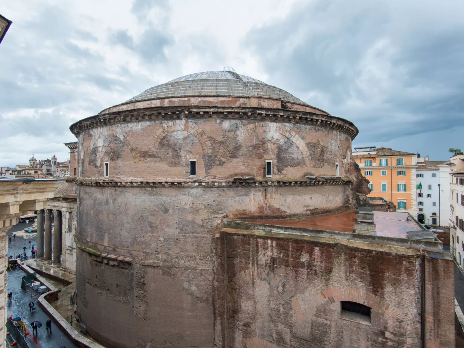 Pantheon View-Buiten