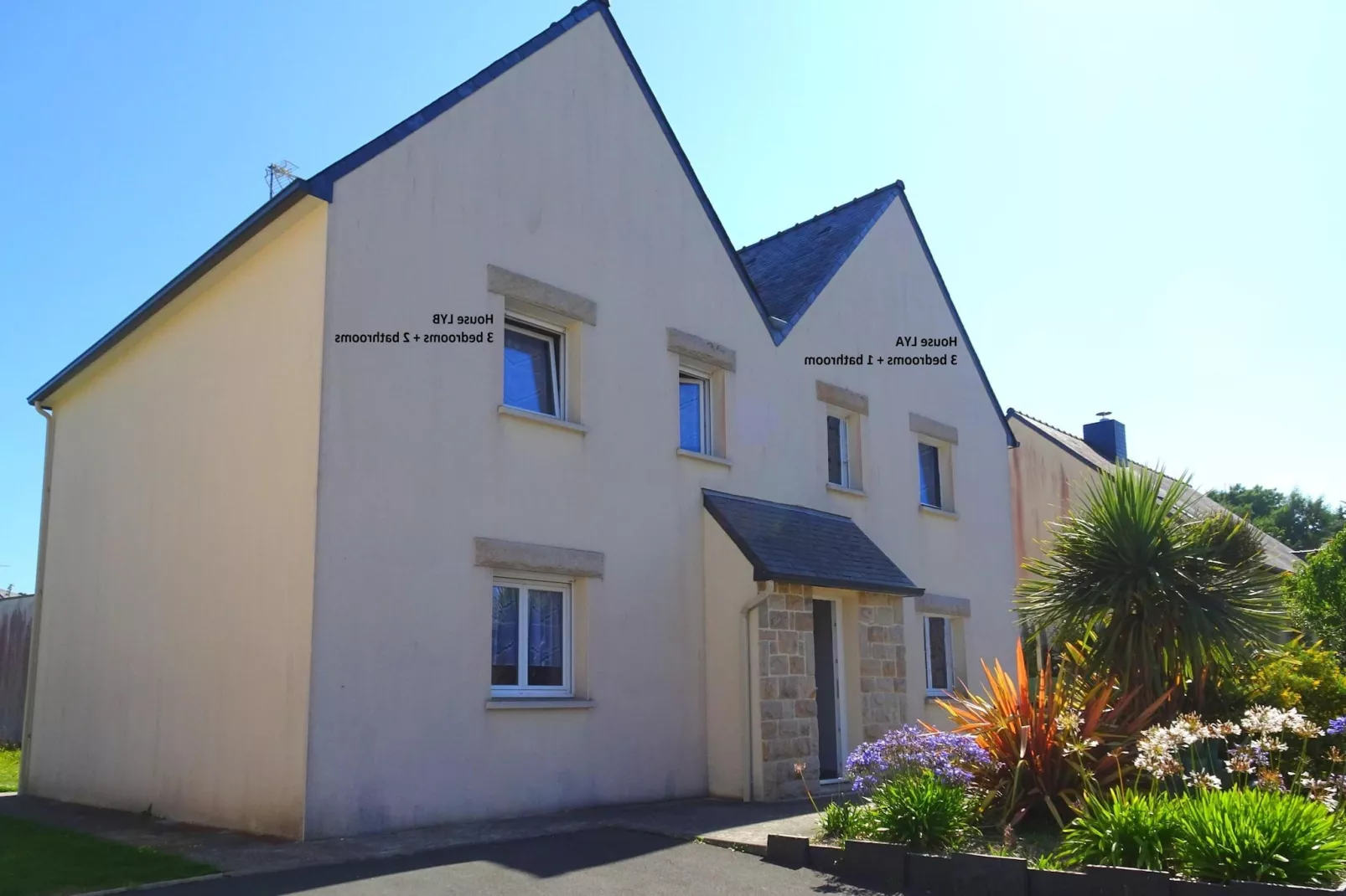 Semi-detached houses, St. Quay-Portrieux-3 chambres + 1 sdb-Buitenkant zomer