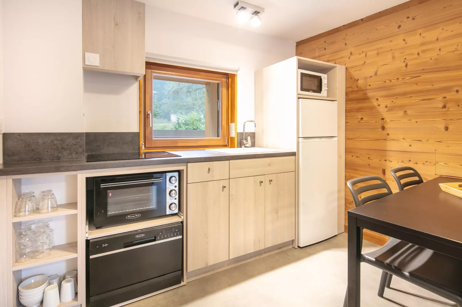 Appartement 2 Pièces 5 Personnes 1  bébé Rez-de-jardin-Keuken