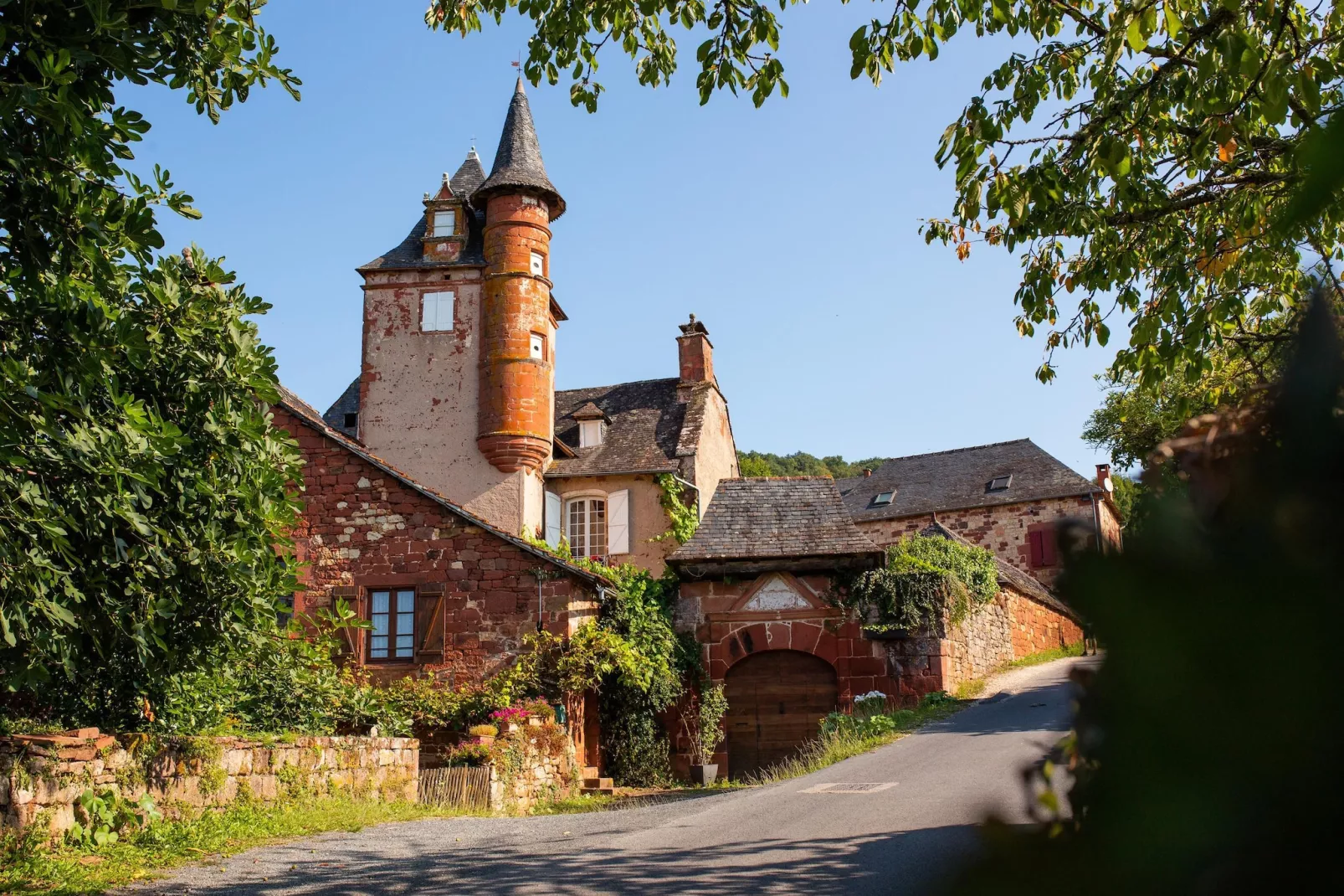 Collonges-la-Rouge- Gîte 2 Pièces 5 Personnes 1  bébé-Gebieden zomer 1km