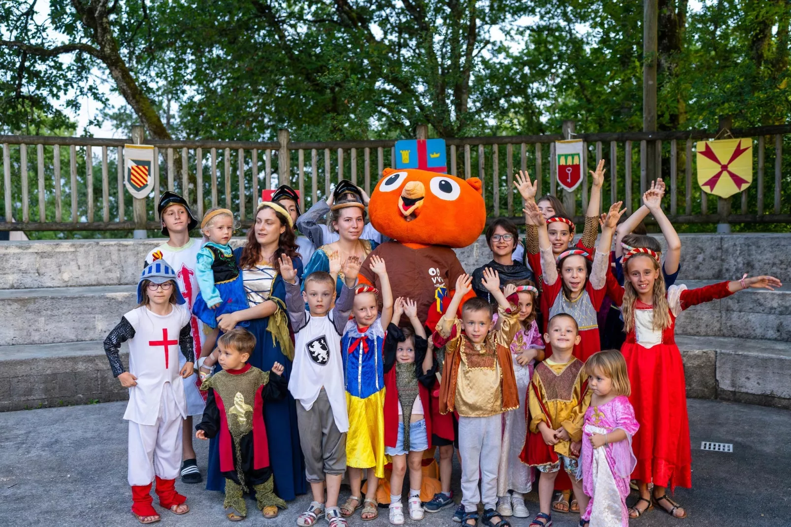 Collonges-la-Rouge- Gîte 2 Pièces 5 Personnes 1  bébé-Gebieden zomer 20km