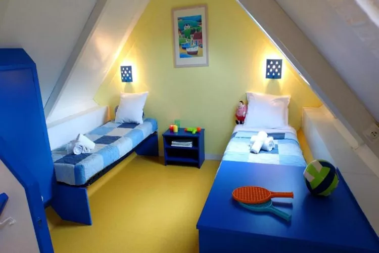 La Turballe- Gîte 2 Pièces 5 Personnes 1  bébé-Slaapkamer