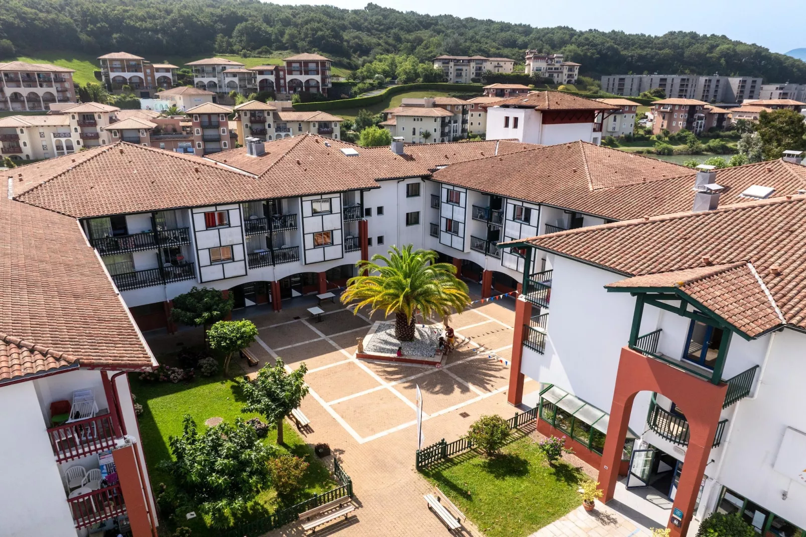 Urrugne Saint-Jean-de-Luz - Appartement 3 Pièces 4 Personnes 2  bébés 2 salles d'eau-Uitzicht zomer