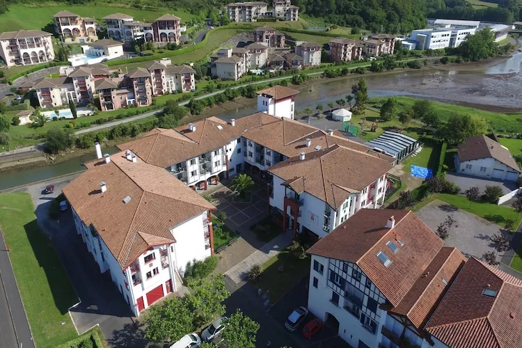 Urrugne Saint-Jean-de-Luz - Appartement 3 Pièces 4 Personnes 2  bébés 2 salles d'eau-Gebieden zomer 1km