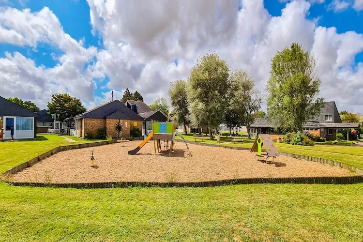 Veules-les-Roses - Gîte 3 Pièces 5 Personnes 1  bébé 2 salles d'eau Grand-Buitenkant zomer