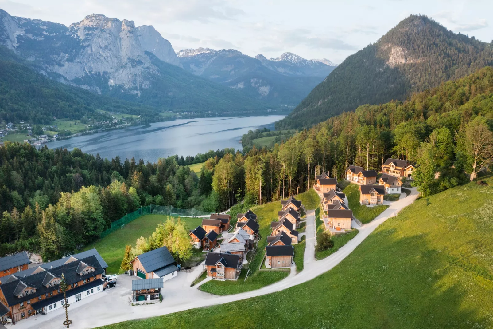 Haus Grundlsee-Buitenkant zomer