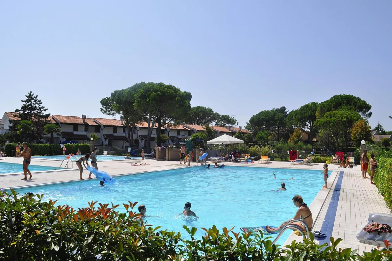 Holiday resort Villaggio Danubio, Bibione-D7-Zwembad