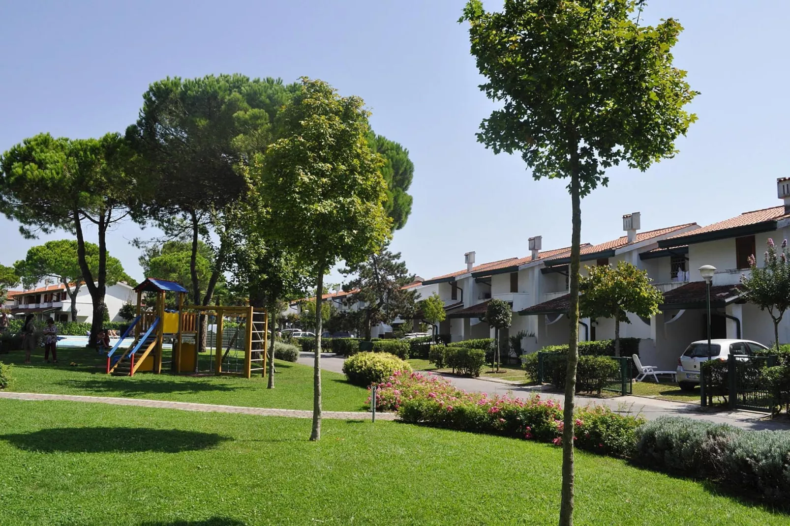 Holiday resort Villaggio Danubio, Bibione-D7-Tuinen zomer