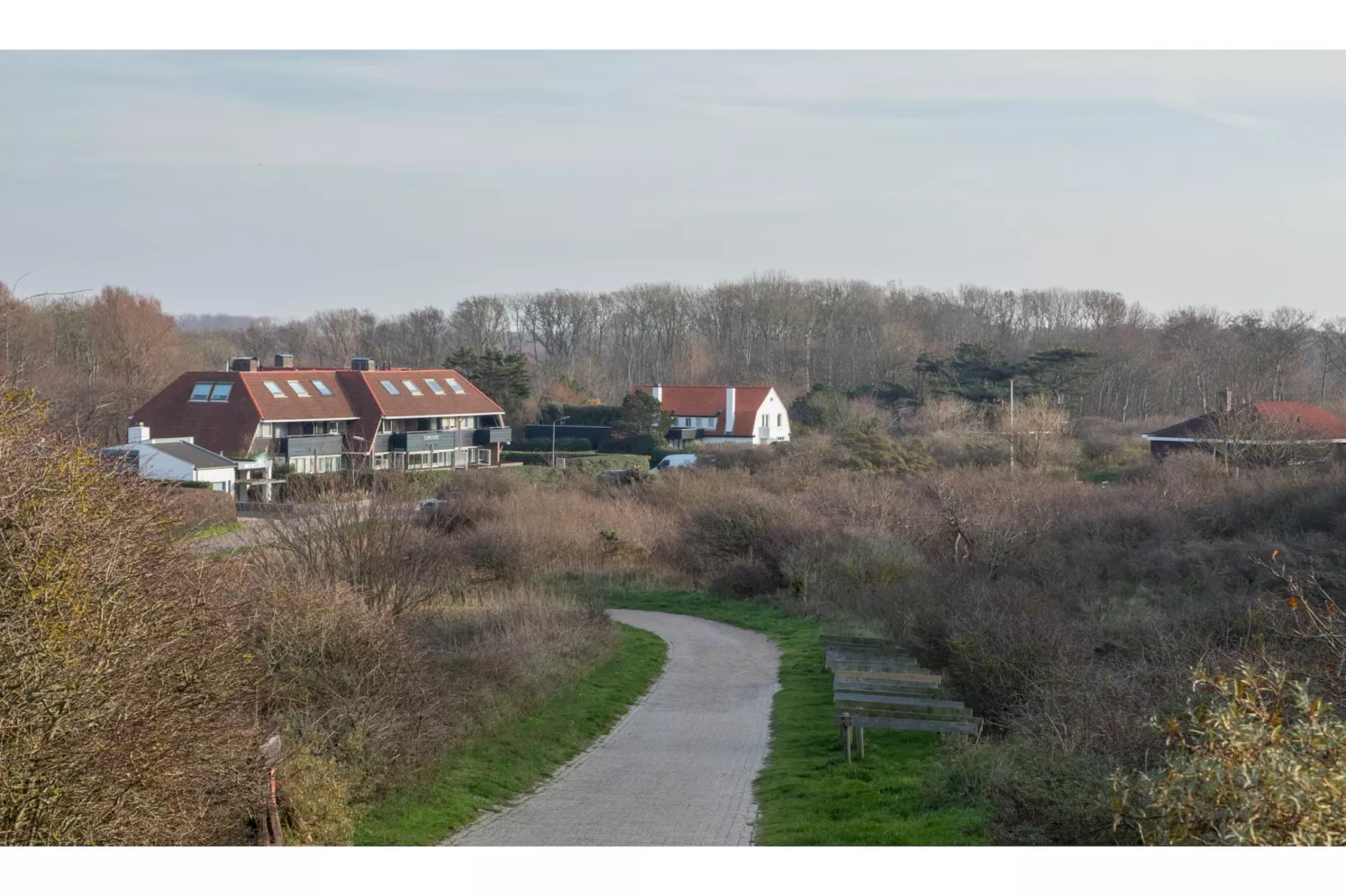 Appartement 'Duinoord' - Duinweg 117-12  Zoutelande-Buitenkant zomer